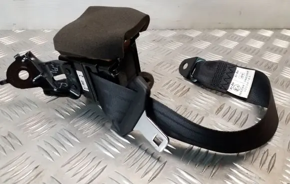 Mazda 6 Rear seatbelt T89493T