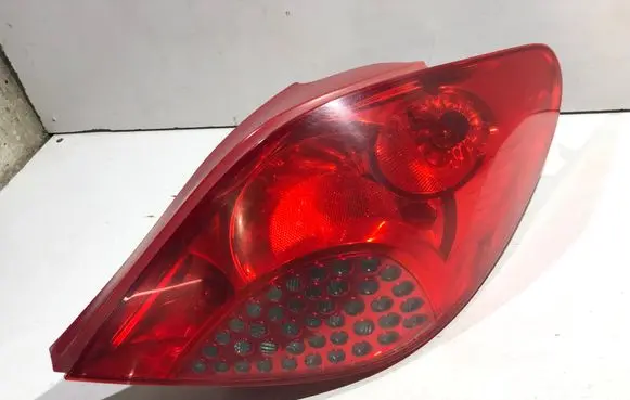 Peugeot 207 Rear/tail lights