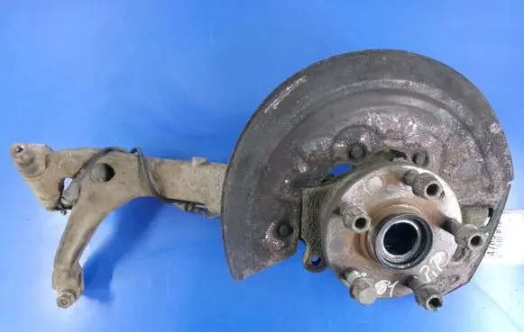 Skoda Superb B5 (3U) Front wheel hub spindle knuckle