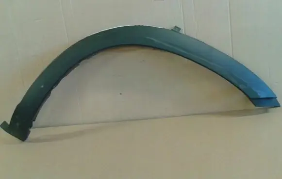 Iveco Daily 4th gen Front arch trim 