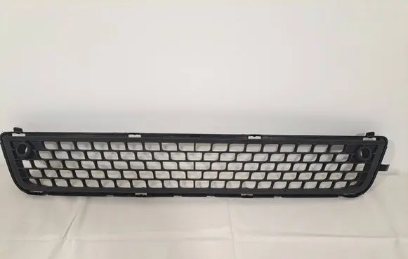Volvo V70 Front bumper lower grill 30763113 30678636