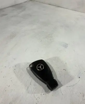 Mercedes-Benz E W211 Ignition key/card 