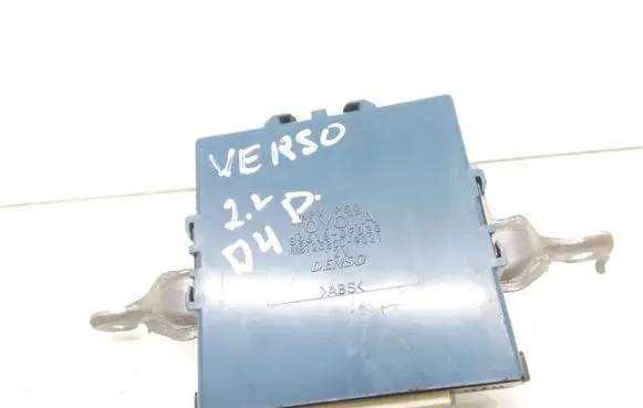Toyota Corolla Verso E121 Combustion control unit/module 896180F020 MB1238009021