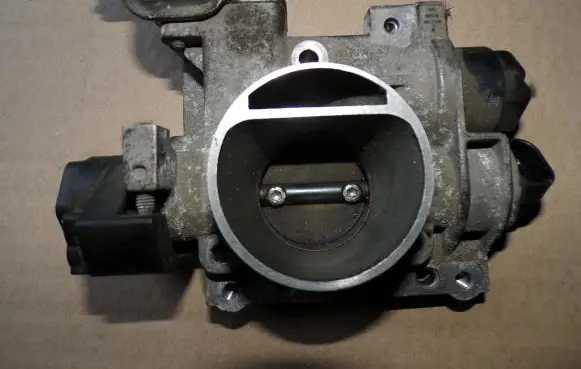 Fiat Punto (188) Throttle body valve 