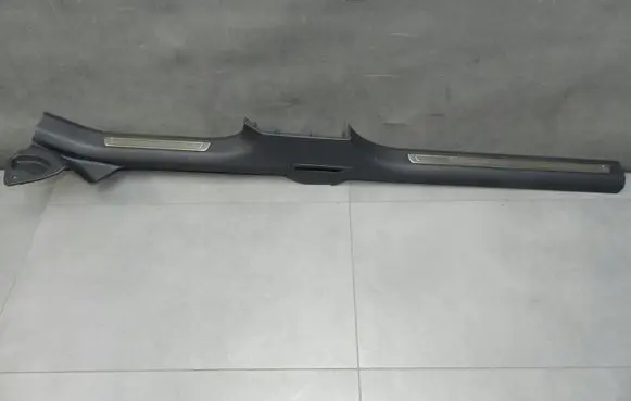 Volkswagen Arteon Rear sill trim cover 3G8853371