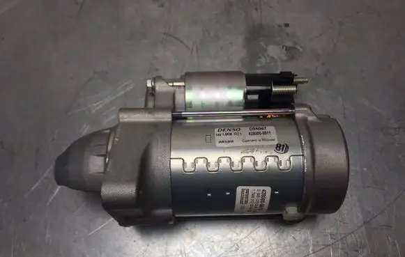 Mercedes-Benz E W212 Starter motor 4280005510