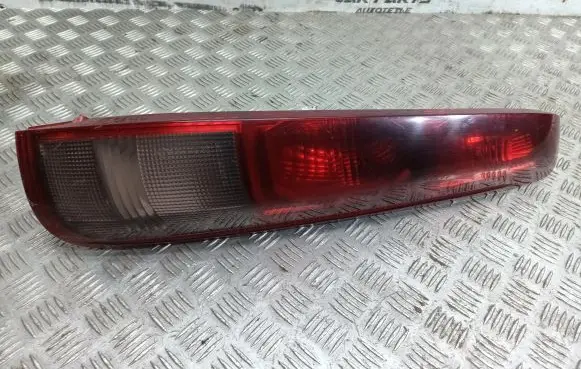 Nissan X-Trail T30 Rear/tail lights