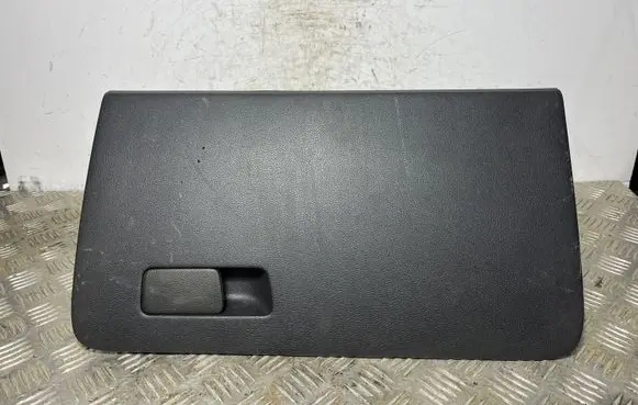 Hyundai Kona I Glove box