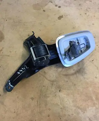 Honda CR-V Front seatbelt