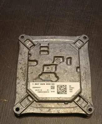 Peugeot 308 LED ballast control module 130732940300
