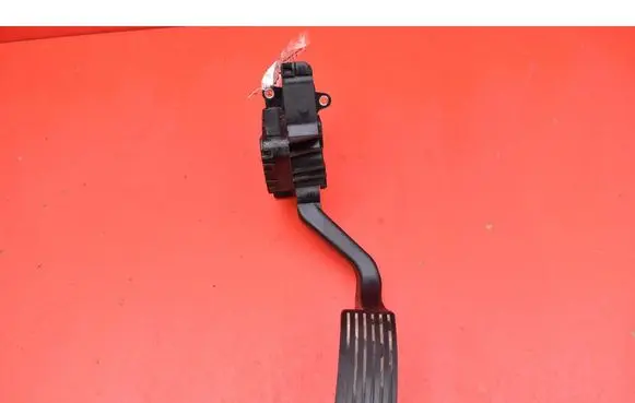 Peugeot Boxer Accelerator throttle pedal 1369473080