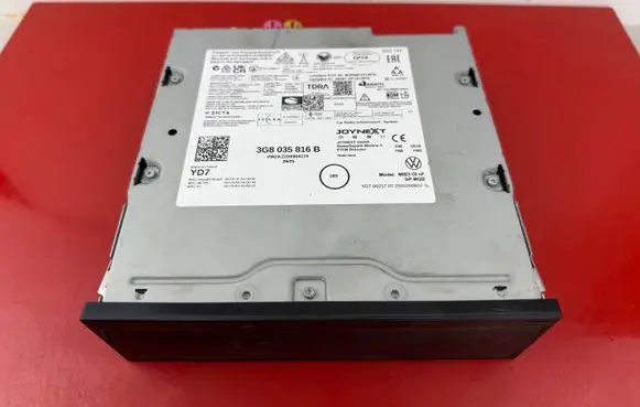 Volkswagen PASSAT B8 Navigation unit CD/DVD player 3G8035816B