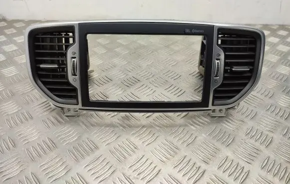 KIA Sportage Dash center air vent grill 97410F1000 97420F1000