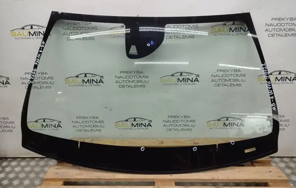 Mercedes-Benz A W176 Front windscreen/windshield window 