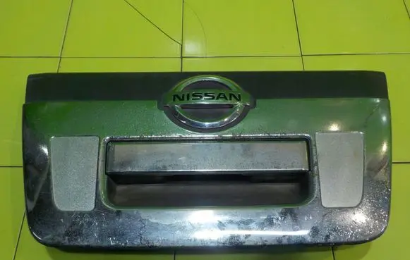 Nissan Navara D40 Tailgate glass/window release handle BURTY