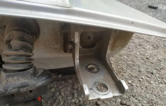Citroen C3 Rear door lower hinge