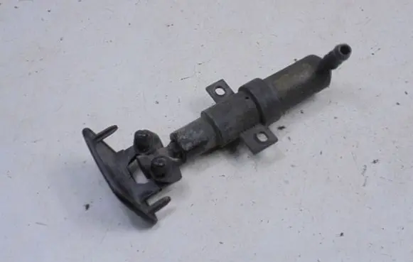 Volkswagen PASSAT B6 Headlight washer hose/pipe 3C0955104A