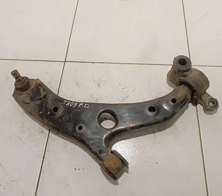 Mazda 3 III Front lower control arm/wishbone 20160106B