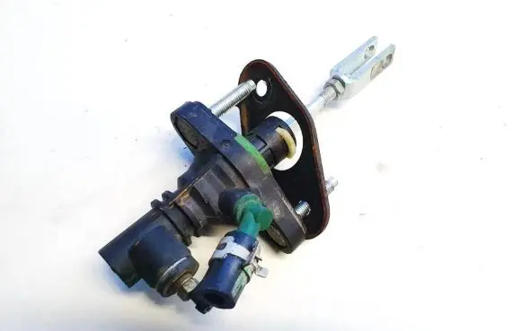 Toyota Avensis T270 Clutch master cylinder 3142002651c