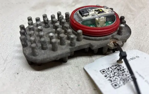 BMW 4 F32 F33 LED ballast control module 1305715084