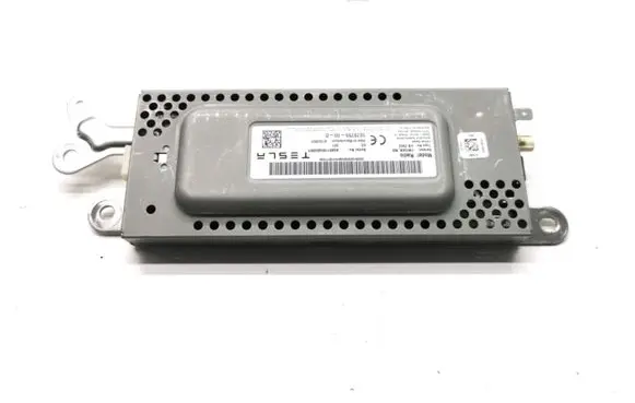 Tesla Model 3 Other control units/modules 1079755-00-D