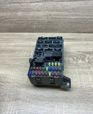 Honda Civic Fuse module 3820ES6AS000