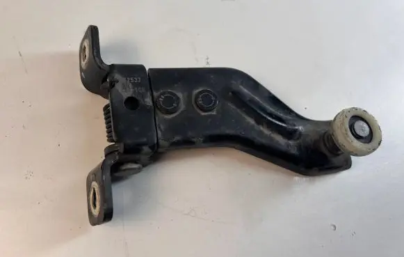 Ford Grand C-MAX Sliding door upper roller guide/hinge AM51U25028AF