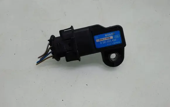 Opel Zafira B Air pressure sensor 0281002437