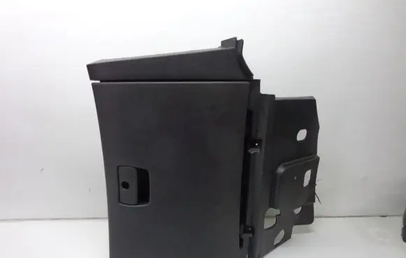 Chevrolet Cruze Glove box 96985561