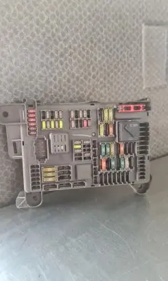 BMW X6 E71 Fuse box set 693168704 6931687