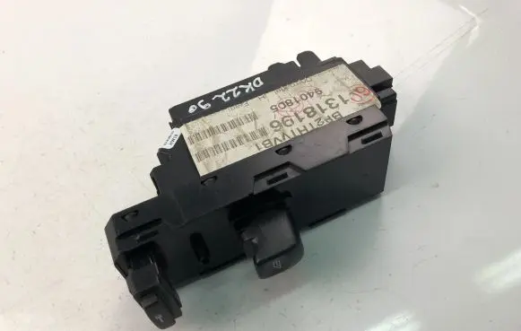 Volvo XC90 Electric window control switch 30746075
