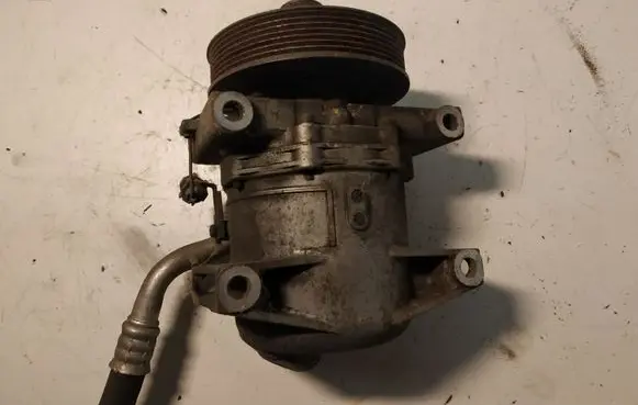 Nissan Navara D40 Air conditioning (A/C) compressor (pump) 101242