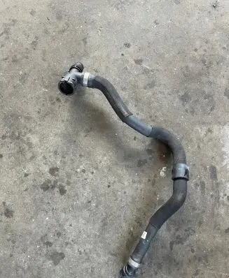 BMW X5 G05 Engine coolant pipe/hose 9488196