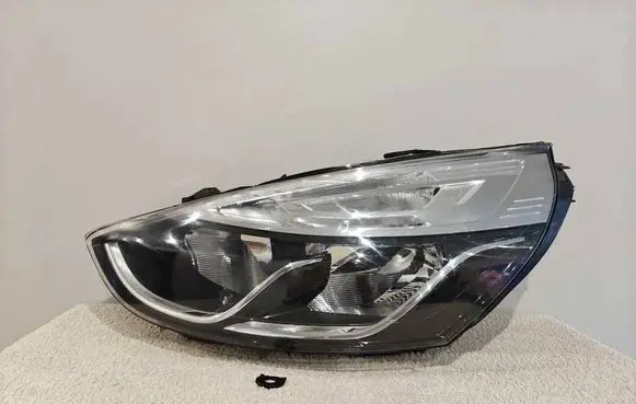 Renault Clio IV Headlight/headlamp 10340748