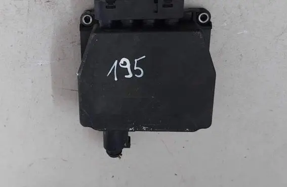 Toyota Yaris Other engine bay part 00927