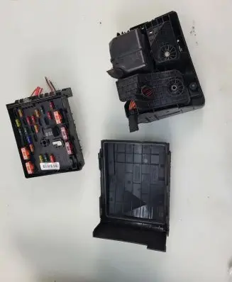 Volkswagen PASSAT CC Fuse box set 3C0937125A
