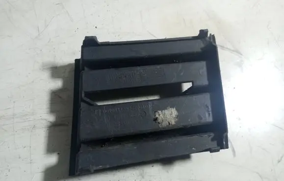 Skoda Octavia Mk2 (1Z) Front bumper lower grill 1Z0853666 00T01113832620100