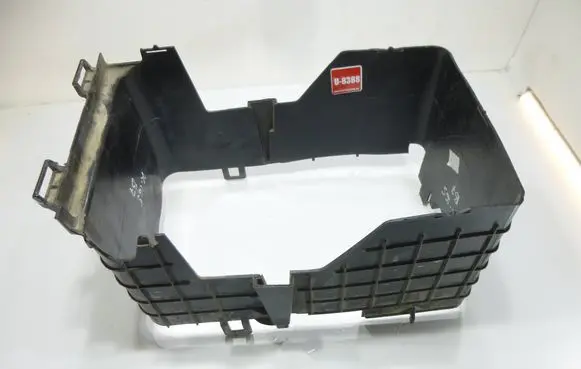 Volkswagen PASSAT B7 Battery box tray 3C0915335 3C0915336A