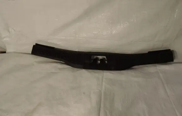 Trunk/boot sill cover protection