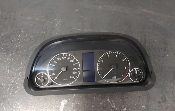 Mercedes-Benz A W169 Speedometer (instrument cluster) A1695401347 0263643213