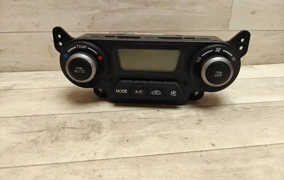 KIA Cerato Climate control unit 972502F300