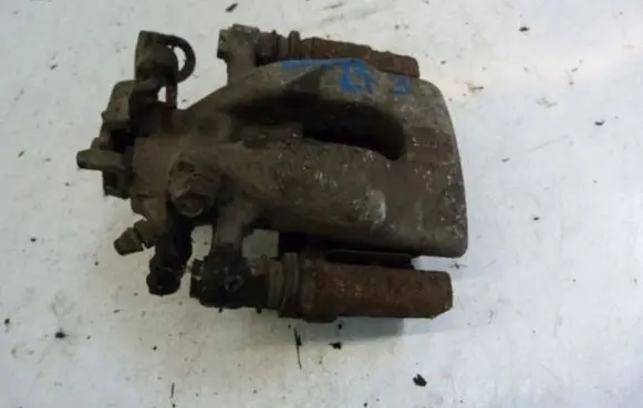 Opel Astra H Rear brake caliper