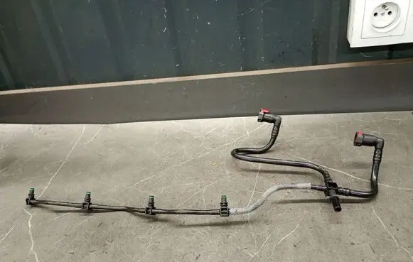Ford Transit Fuel return line/hose 6c1q-9k022-ag