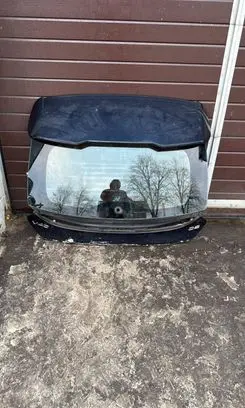 Volvo V40 Tailgate/trunk/boot lid 