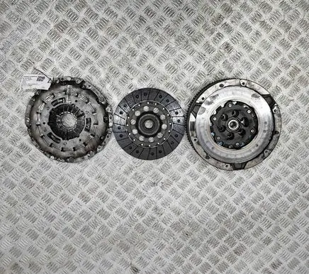 BMW Z4 E89 Clutch set kit 7638306 7610857