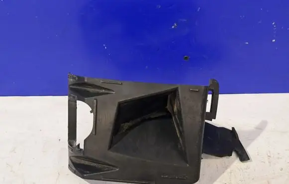 Volvo V70 Front bumper mounting bracket 30764183