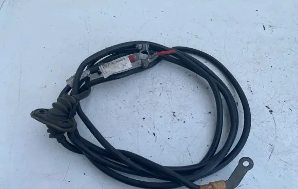 Volvo V70 Positive cable (battery) 9494414 D9494414004