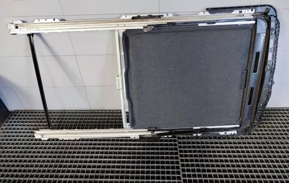 Subaru Forester SJ Sunroof frame 7709808