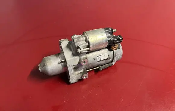 BMW X5 G05 Starter motor 8657337
