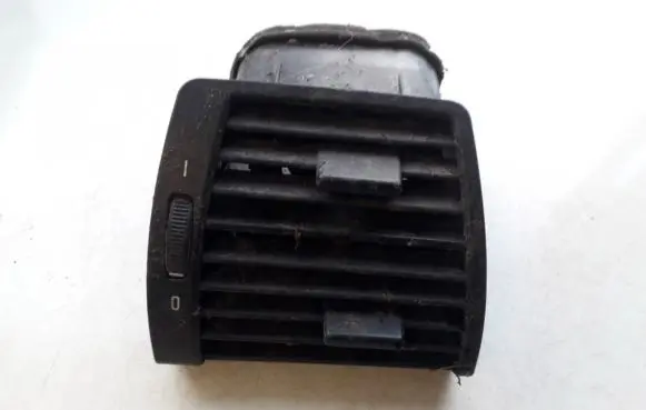 BMW X5 E53 Dash center air vent grill 64228402216 64.228402216